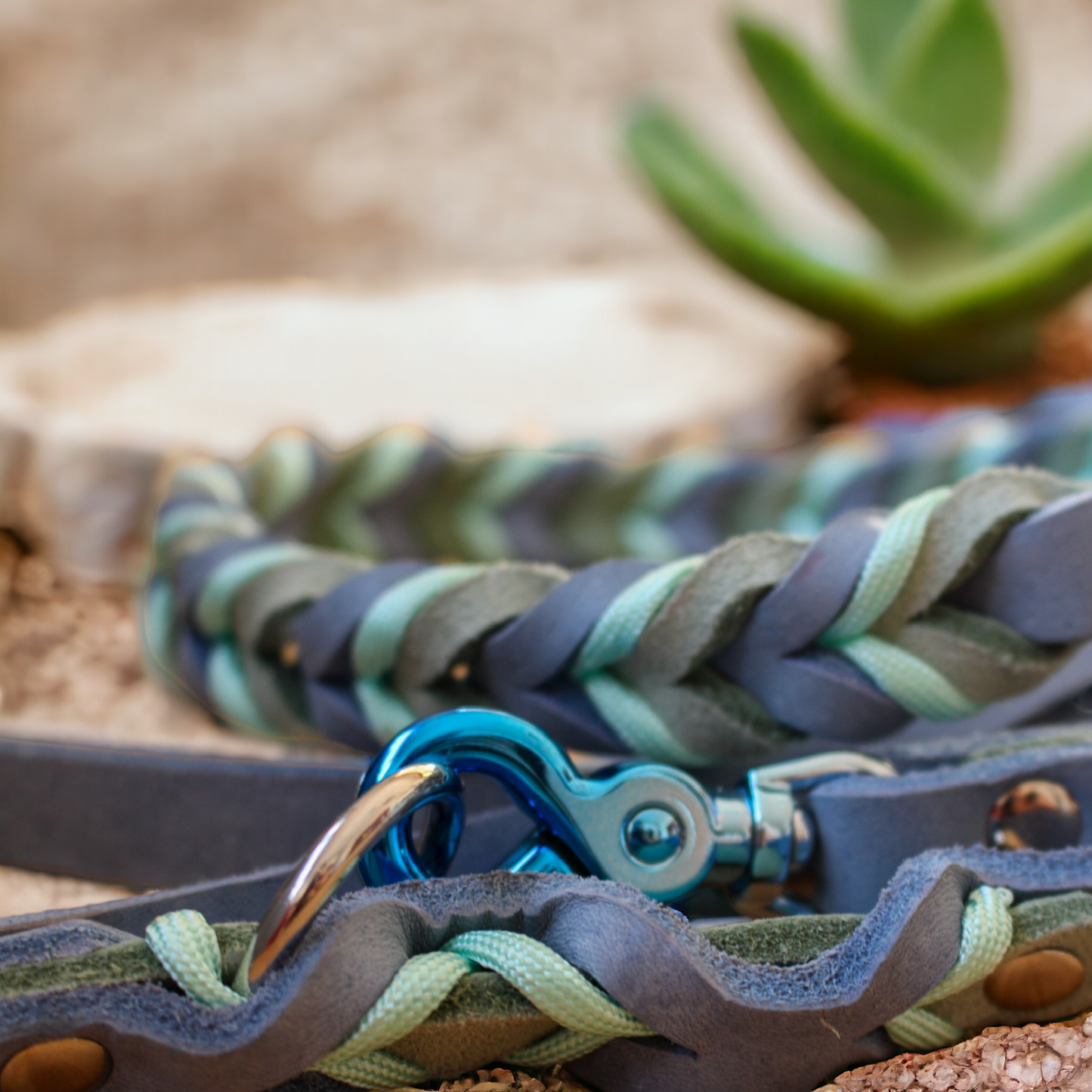GESTALTE SELBST - Lederhalsband geflochten