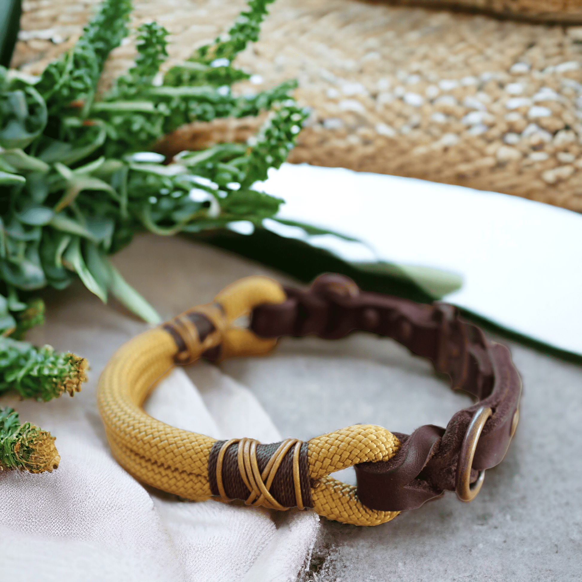 GESTALTE SELBST - Tau - Lederhalsband - Milas Leash